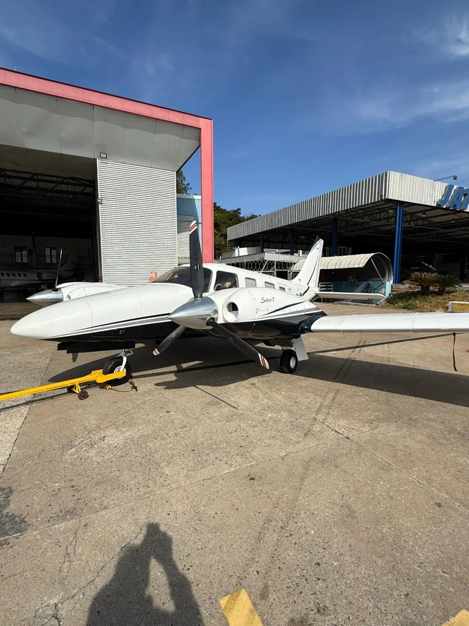 Piper Seneca V — foto 1
